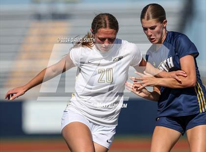 Thumbnail 3 in Lee's Summit vs. Liberty North (MSHSAA Class 4 Quarterfinal) photogallery.