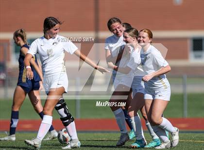 Thumbnail 1 in Lee's Summit vs. Liberty North (MSHSAA Class 4 Quarterfinal) photogallery.