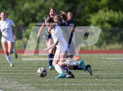 Thumbnail 3 in Lee's Summit vs. Liberty North (MSHSAA Class 4 Quarterfinal) photogallery.
