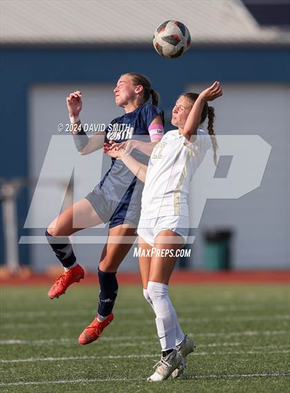 Thumbnail 3 in Lee's Summit vs. Liberty North (MSHSAA Class 4 Quarterfinal) photogallery.
