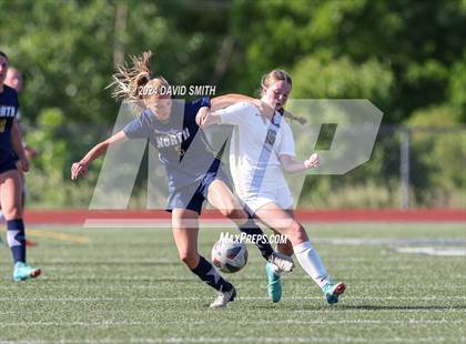 Thumbnail 3 in Lee's Summit vs. Liberty North (MSHSAA Class 4 Quarterfinal) photogallery.