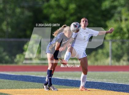 Thumbnail 3 in Lee's Summit vs. Liberty North (MSHSAA Class 4 Quarterfinal) photogallery.