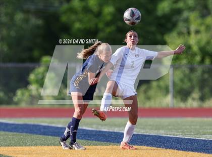 Thumbnail 2 in Lee's Summit vs. Liberty North (MSHSAA Class 4 Quarterfinal) photogallery.