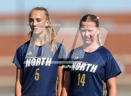 Thumbnail 2 in Lee's Summit vs. Liberty North (MSHSAA Class 4 Quarterfinal) photogallery.