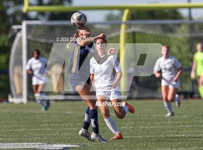 Thumbnail 1 in Lee's Summit vs. Liberty North (MSHSAA Class 4 Quarterfinal) photogallery.