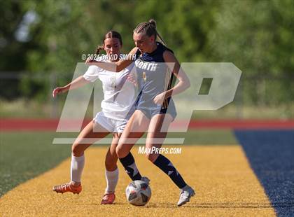 Thumbnail 1 in Lee's Summit vs. Liberty North (MSHSAA Class 4 Quarterfinal) photogallery.