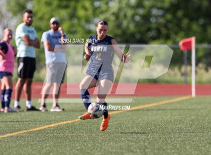 Thumbnail 3 in Lee's Summit vs. Liberty North (MSHSAA Class 4 Quarterfinal) photogallery.