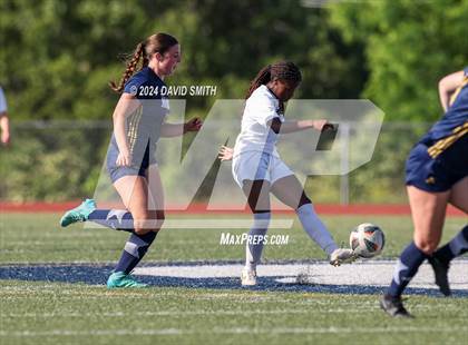 Thumbnail 3 in Lee's Summit vs. Liberty North (MSHSAA Class 4 Quarterfinal) photogallery.