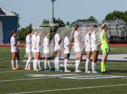 Thumbnail 1 in Lee's Summit vs. Liberty North (MSHSAA Class 4 Quarterfinal) photogallery.