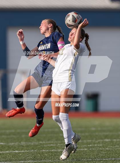 Thumbnail 1 in Lee's Summit vs. Liberty North (MSHSAA Class 4 Quarterfinal) photogallery.