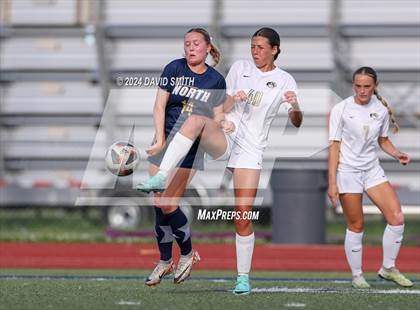 Thumbnail 1 in Lee's Summit vs. Liberty North (MSHSAA Class 4 Quarterfinal) photogallery.