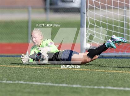 Thumbnail 3 in Lee's Summit vs. Liberty North (MSHSAA Class 4 Quarterfinal) photogallery.