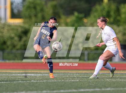 Thumbnail 1 in Lee's Summit vs. Liberty North (MSHSAA Class 4 Quarterfinal) photogallery.