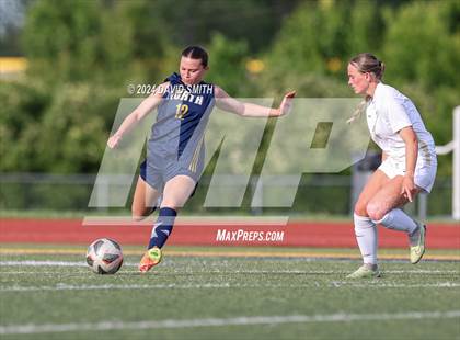 Thumbnail 1 in Lee's Summit vs. Liberty North (MSHSAA Class 4 Quarterfinal) photogallery.