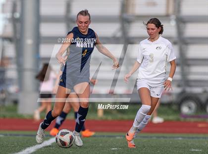 Thumbnail 3 in Lee's Summit vs. Liberty North (MSHSAA Class 4 Quarterfinal) photogallery.