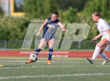 Thumbnail 2 in Lee's Summit vs. Liberty North (MSHSAA Class 4 Quarterfinal) photogallery.