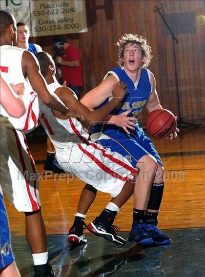 Thumbnail 3 in Del Campo vs. San Juan (Kendall Arnett Invitational) photogallery.
