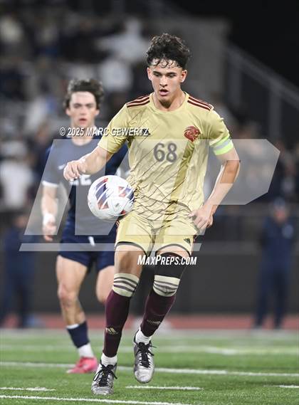 Thumbnail 2 in JSerra Catholic vs. Loyola (CIF-SS Open Division Final) photogallery.