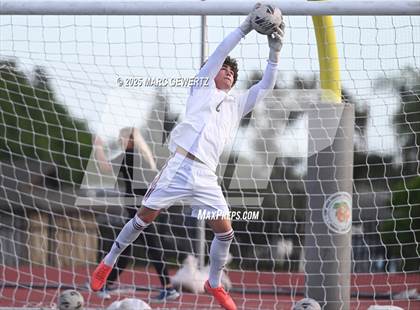 Thumbnail 2 in JSerra Catholic vs. Loyola (CIF-SS Open Division Final) photogallery.