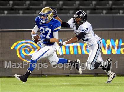 Thumbnail 3 in Bellarmine vs. Santa Margarita (CIF State D1 Final) photogallery.
