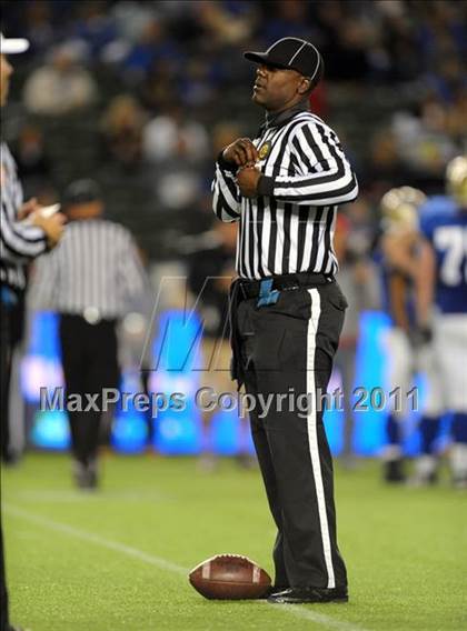 Thumbnail 2 in Bellarmine vs. Santa Margarita (CIF State D1 Final) photogallery.