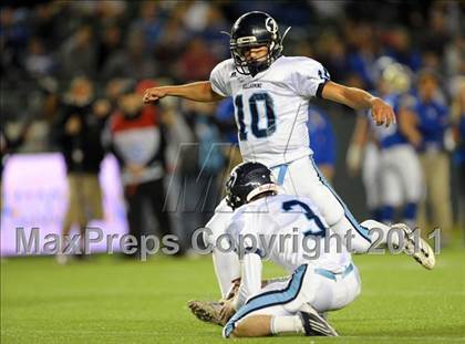 Thumbnail 1 in Bellarmine vs. Santa Margarita (CIF State D1 Final) photogallery.