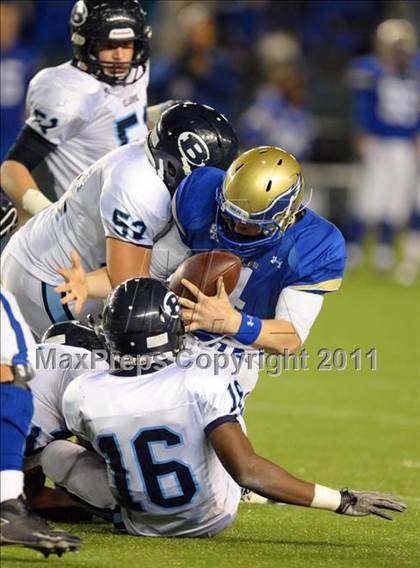 Thumbnail 2 in Bellarmine vs. Santa Margarita (CIF State D1 Final) photogallery.