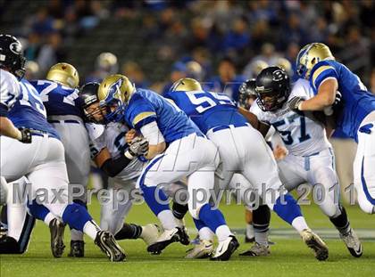 Thumbnail 1 in Bellarmine vs. Santa Margarita (CIF State D1 Final) photogallery.