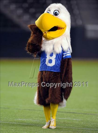 Thumbnail 3 in Bellarmine vs. Santa Margarita (CIF State D1 Final) photogallery.