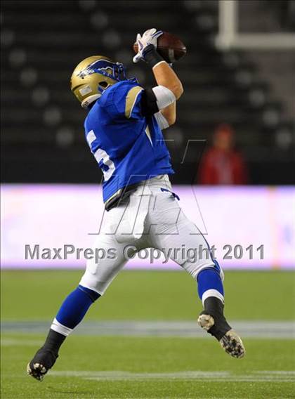 Thumbnail 1 in Bellarmine vs. Santa Margarita (CIF State D1 Final) photogallery.