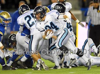 Thumbnail 2 in Bellarmine vs. Santa Margarita (CIF State D1 Final) photogallery.