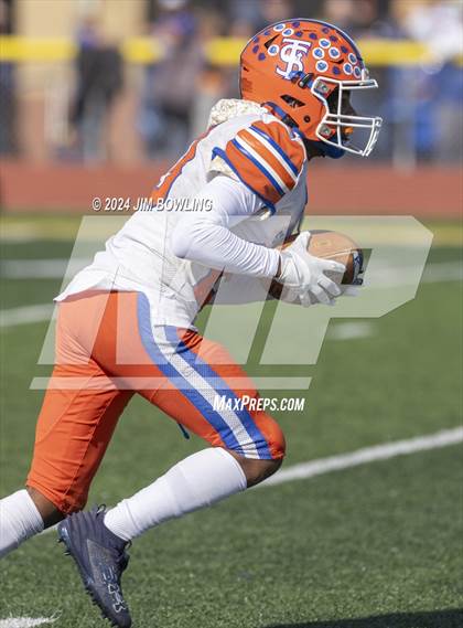 Thumbnail 1 in Maroa-Forsyth vs St. Teresa (IHSA 2A Round 1) photogallery.