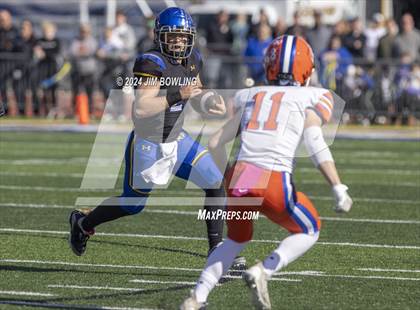 Thumbnail 1 in Maroa-Forsyth vs St. Teresa (IHSA 2A Round 1) photogallery.