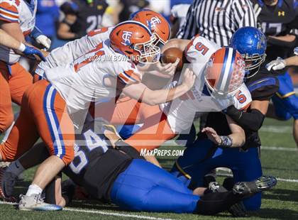 Thumbnail 2 in Maroa-Forsyth vs St. Teresa (IHSA 2A Round 1) photogallery.