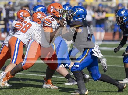 Thumbnail 1 in Maroa-Forsyth vs St. Teresa (IHSA 2A Round 1) photogallery.
