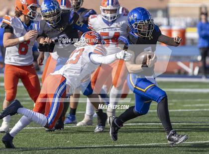 Thumbnail 1 in Maroa-Forsyth vs St. Teresa (IHSA 2A Round 1) photogallery.