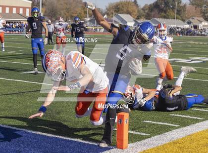 Thumbnail 1 in Maroa-Forsyth vs St. Teresa (IHSA 2A Round 1) photogallery.