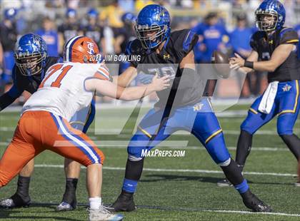 Thumbnail 2 in Maroa-Forsyth vs St. Teresa (IHSA 2A Round 1) photogallery.
