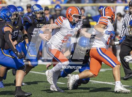 Thumbnail 3 in Maroa-Forsyth vs St. Teresa (IHSA 2A Round 1) photogallery.