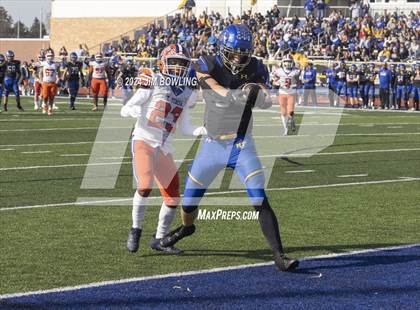 Thumbnail 3 in Maroa-Forsyth vs St. Teresa (IHSA 2A Round 1) photogallery.