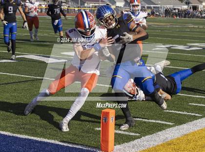 Thumbnail 2 in Maroa-Forsyth vs St. Teresa (IHSA 2A Round 1) photogallery.