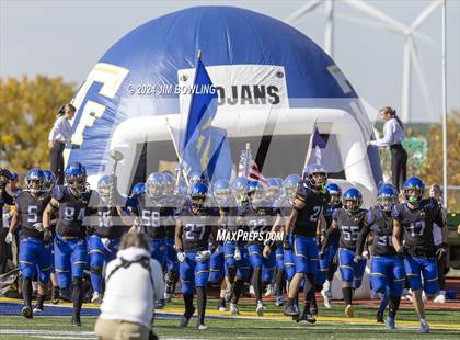 Thumbnail 3 in Maroa-Forsyth vs St. Teresa (IHSA 2A Round 1) photogallery.