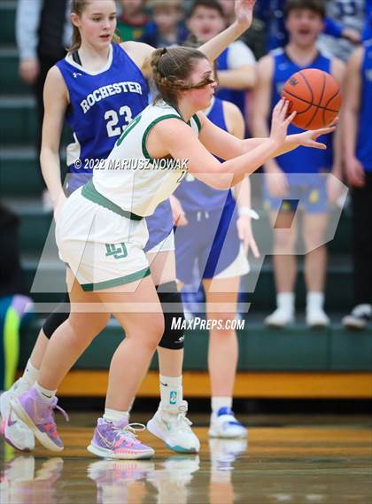 Thumbnail 3 in Rochester vs. Lake Orion (MHSAA District Final) photogallery.