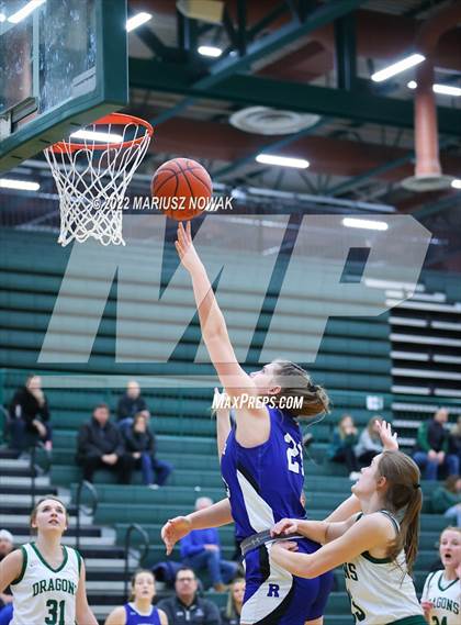 Thumbnail 2 in Rochester vs. Lake Orion (MHSAA District Final) photogallery.