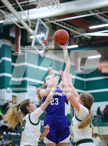 Thumbnail 3 in Rochester vs. Lake Orion (MHSAA District Final) photogallery.