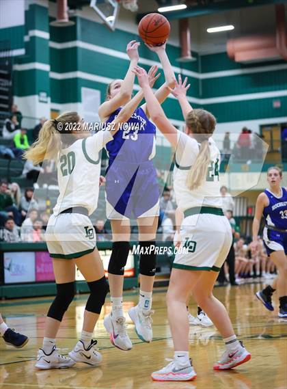 Thumbnail 2 in Rochester vs. Lake Orion (MHSAA District Final) photogallery.