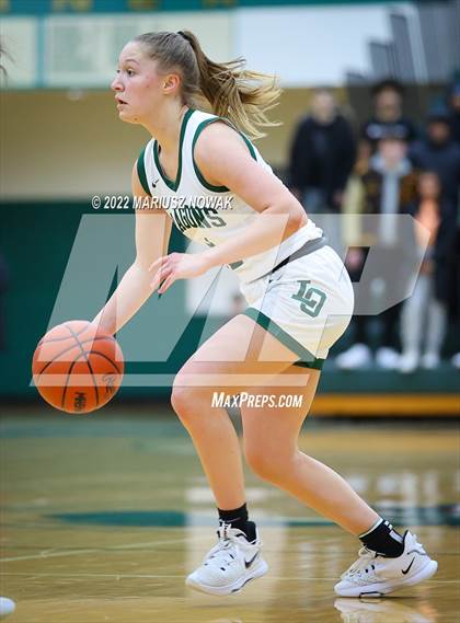 Thumbnail 2 in Rochester vs. Lake Orion (MHSAA District Final) photogallery.