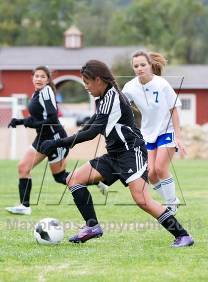 Thumbnail 3 in Cate vs Arroyo (CIF SS D7 Playoffs) photogallery.