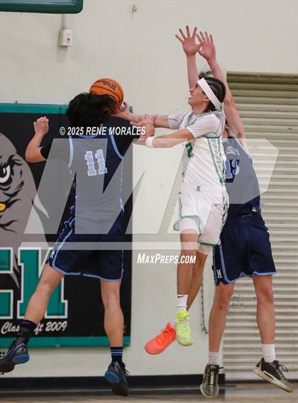 Thumbnail 3 in Marshall vs Eagle Rock photogallery.