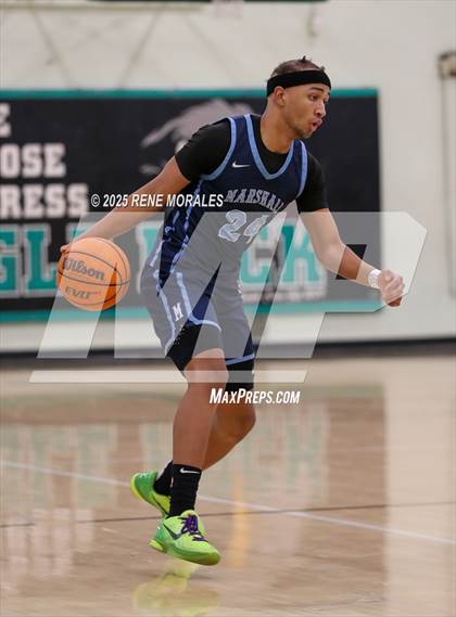 Thumbnail 2 in Marshall vs Eagle Rock photogallery.
